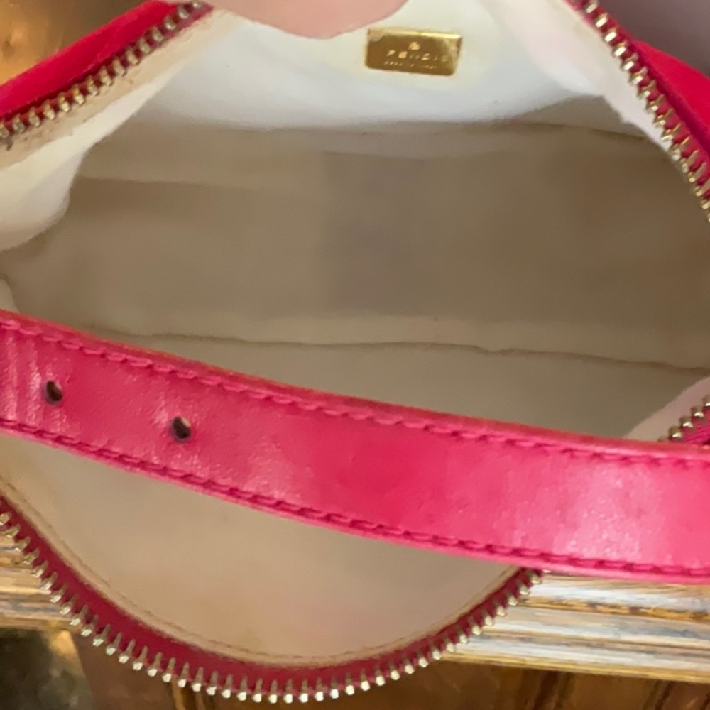 💸FLASH SALE💸FENDI Vintage Mini Suede Baguette in Pink - Picture 10 of 13